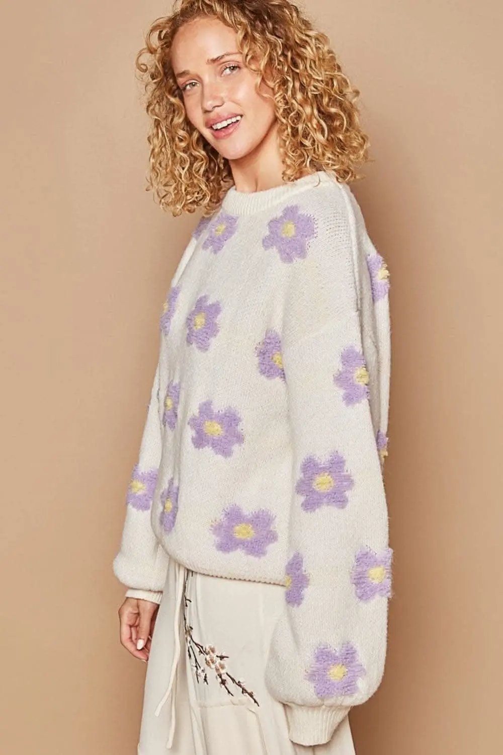 Daisy pattern drop shoulder sweater - Love Salve
